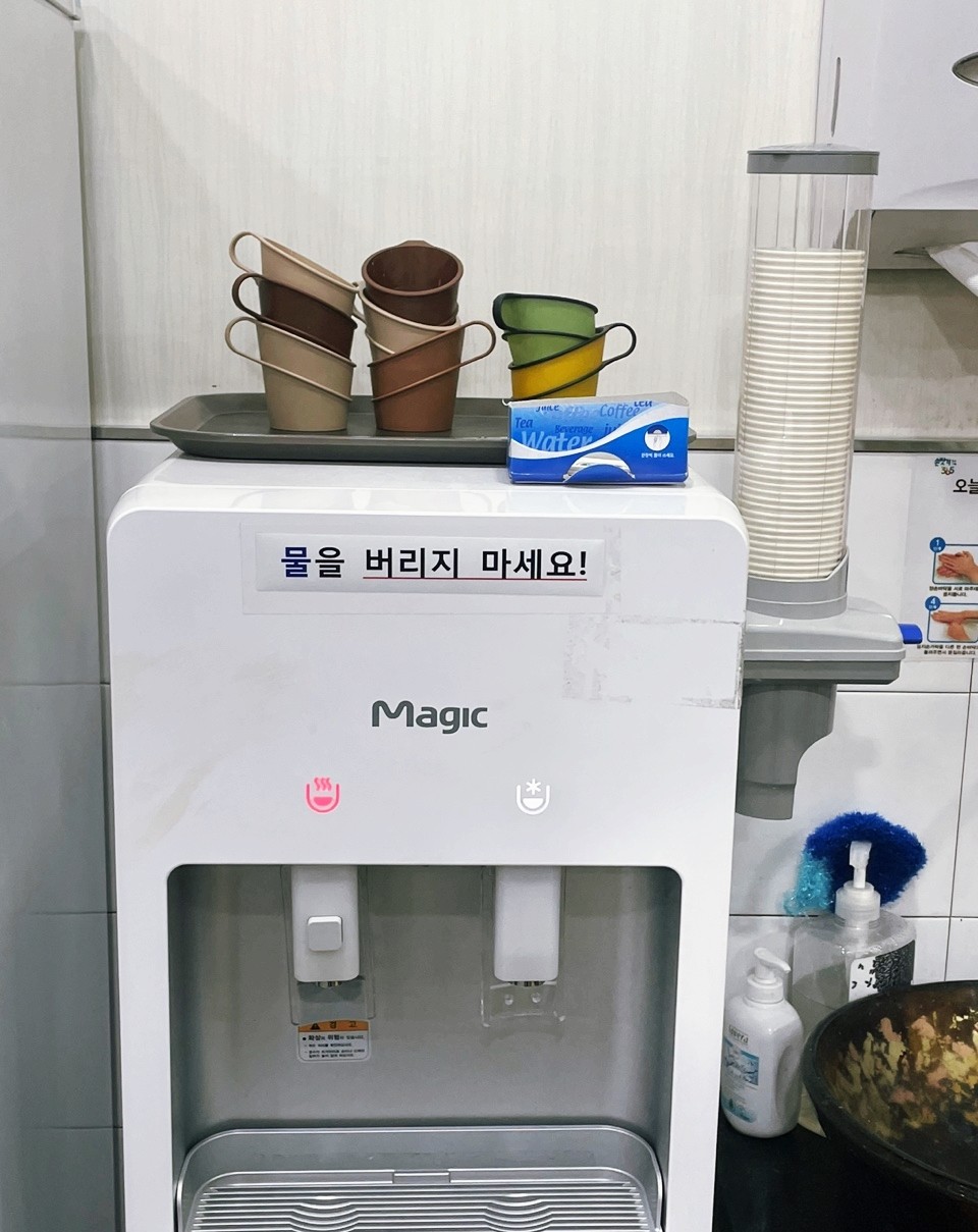 PC 24석이 설치된 컴퓨터실